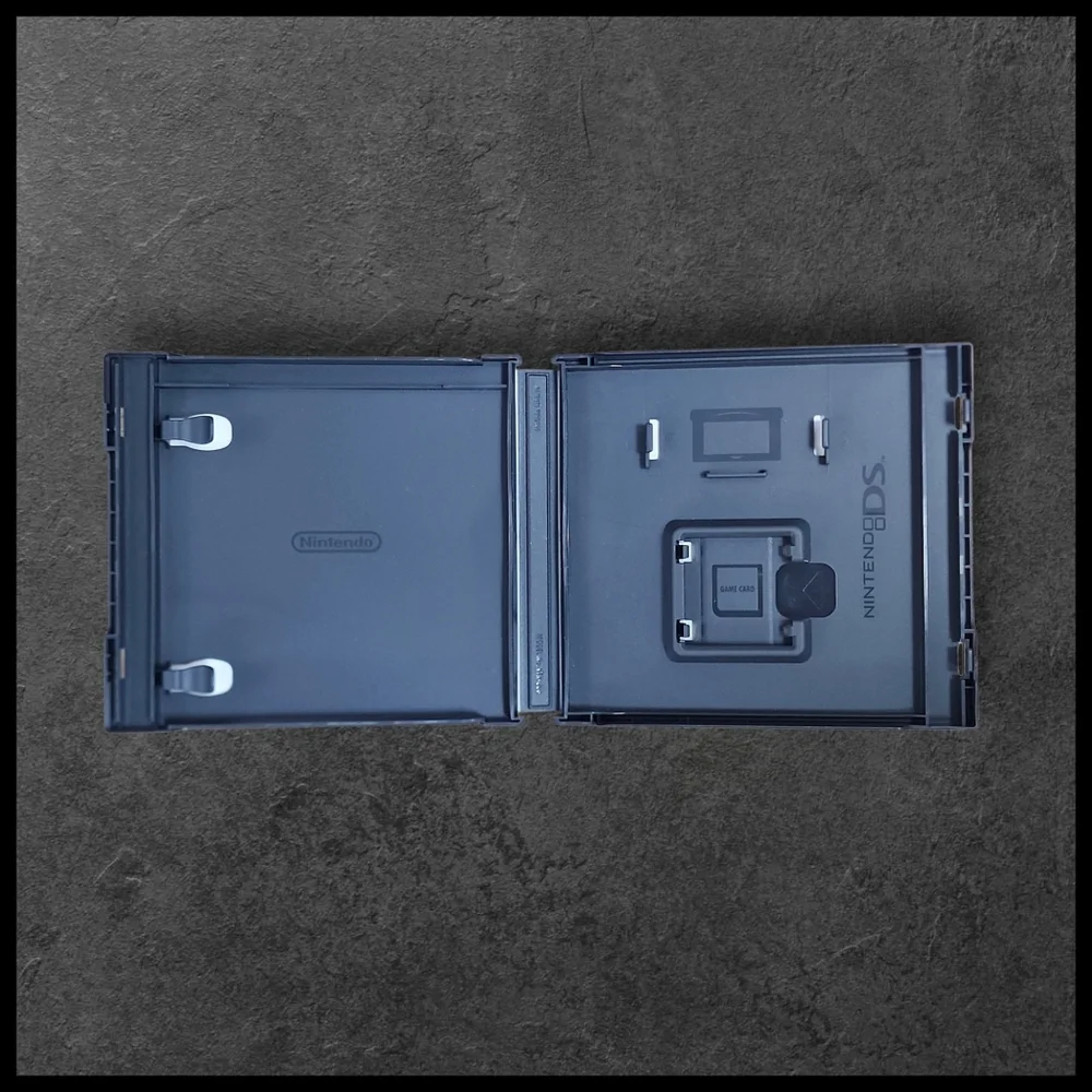 Nintendo DS Pokemon Heartgold Replacement Video Game Case Manual Only NO GAME - Picture 2 of 5